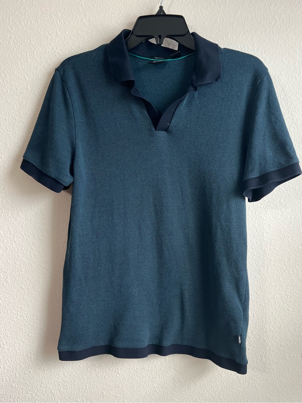 Hugo Boss Men's Teal Polo Navy Trim Open Neck Johnny Collar Size Medium Casual